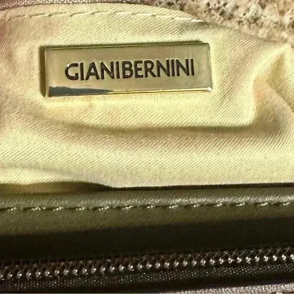 Giani Bernini Shoulder Strap Handbag Olive Brown Tan Plaid Bag 2 flaps included - Picture 15 of 16